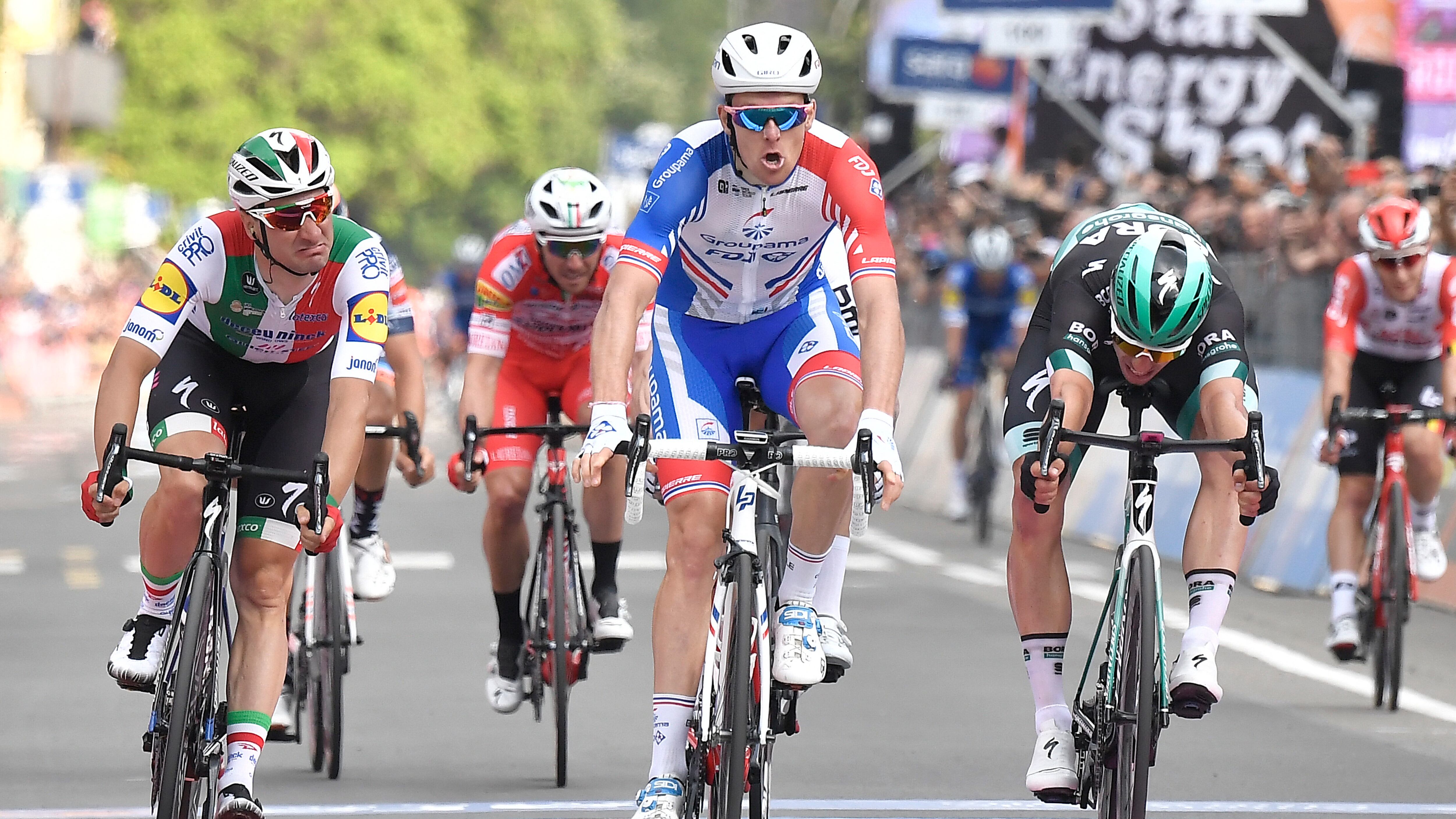 Viviani sogna due volte: Tappa e maglia