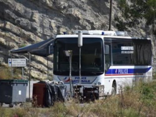 Ventimiglia, la Francia schiera un presidio mobile per fermare i migranti