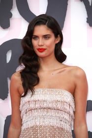 Sara Sampaio, i look a Cannes 2018 14
