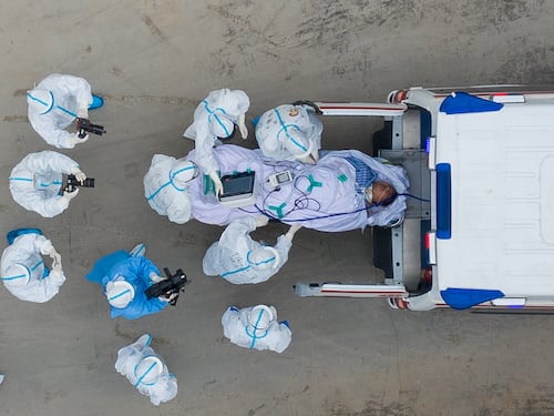 Wuhan, i primi contagi dopo oltre un anno. Tamponi a tappeto su 11 milioni di persone