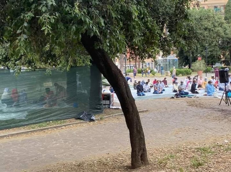 I musulmani invadono Roma per la fine del Ramadan 1