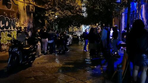 Napoli, nelle notti di piazza Bellini 2