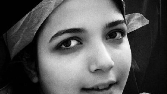 Iran, si rifiuta di cantare l'inno. Asra pestata e uccisa a 16 anni
