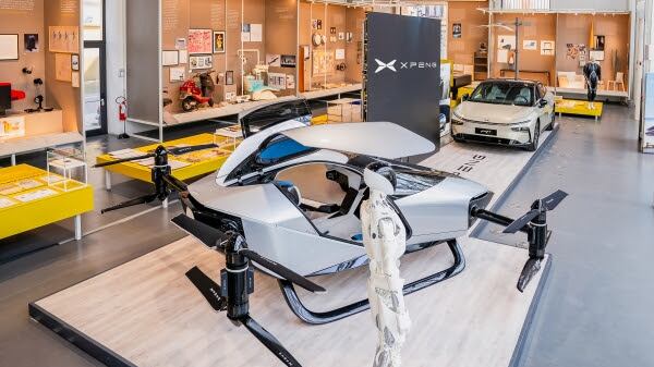 Un viaggio nel futuro dei trasporti: Xpeng svela la sua visione alla Milano Design Week