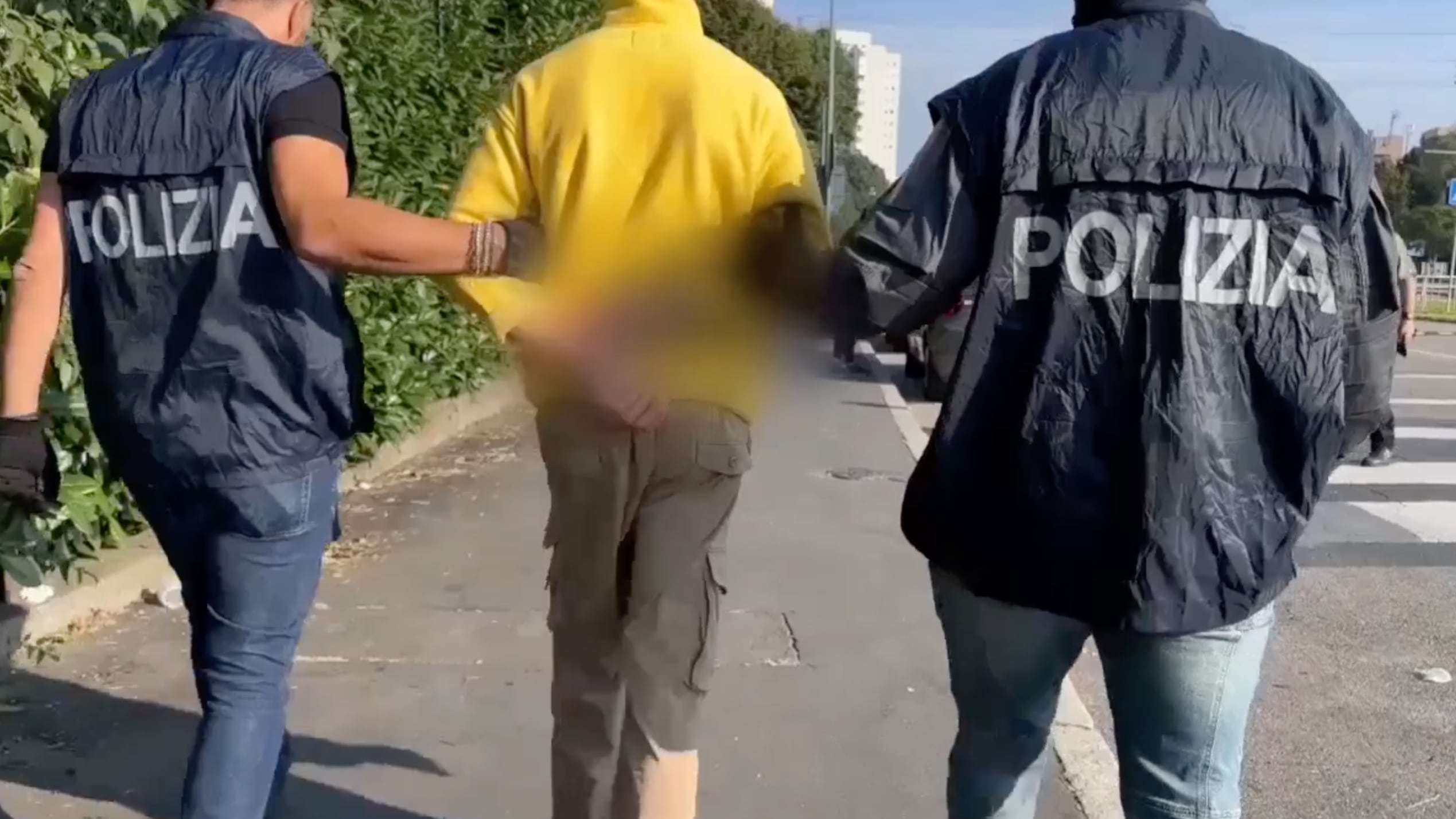 Terrorismo, arrestato marocchino a Milano: "Sono un combattente". Le minacce contro Meloni
