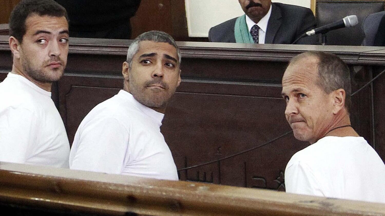 Rilasciati i giornalisti di Al Jazeera in cella in Egitto da oltre un anno