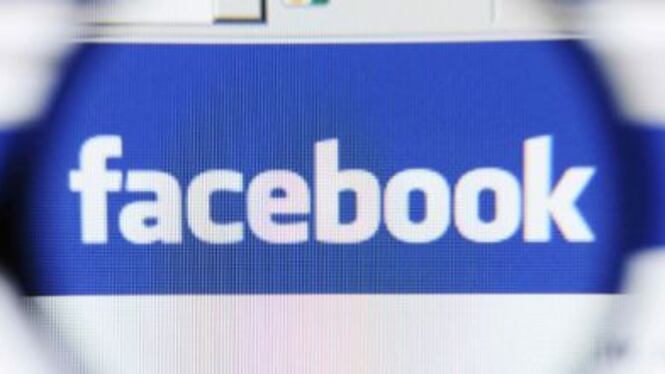 Bari, filma il collega nelle ore di lavoro e posta il video su Facebook, licenziato