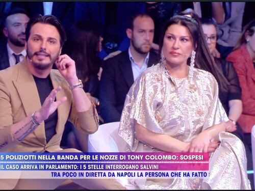 Tony Colombo: "Il sindaco di Napoli deve chiedere scusa a mia moglie"