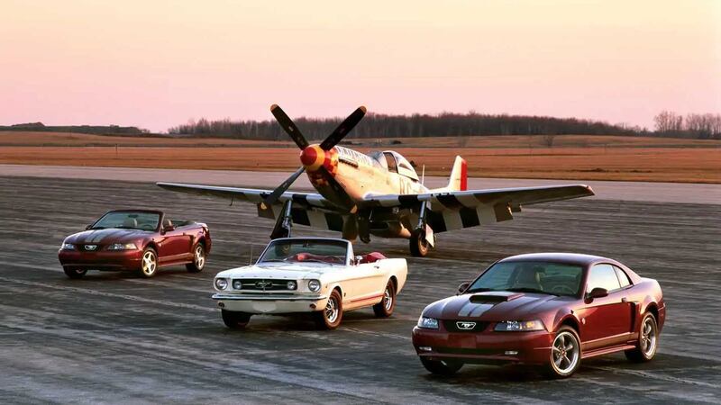 Ford Mustang, guarda le foto di tutte le generazioni 4