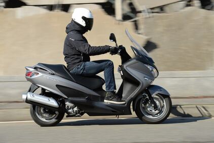 Suzuki Burgman 125-200 ABS 14