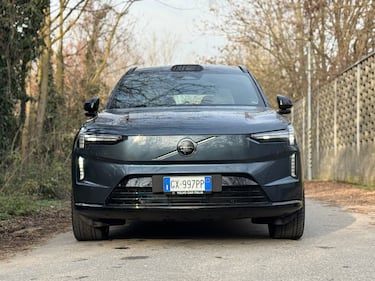 Volvo EX90, la gallery del nuovo SUV elettrico dall'incredibile comfort 9