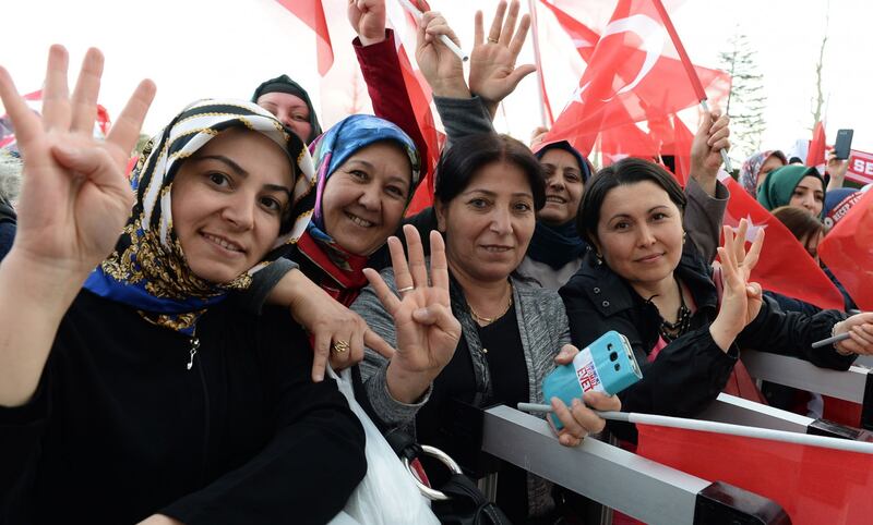 Ankara festeggia il "sì" al presidenzialismo 5