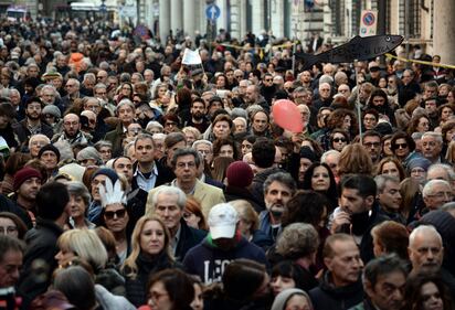 Le sardine sbarcano a Roma 1