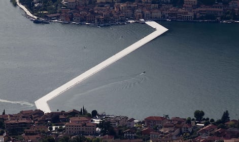 "The floating piers", la passerella di Christo 1