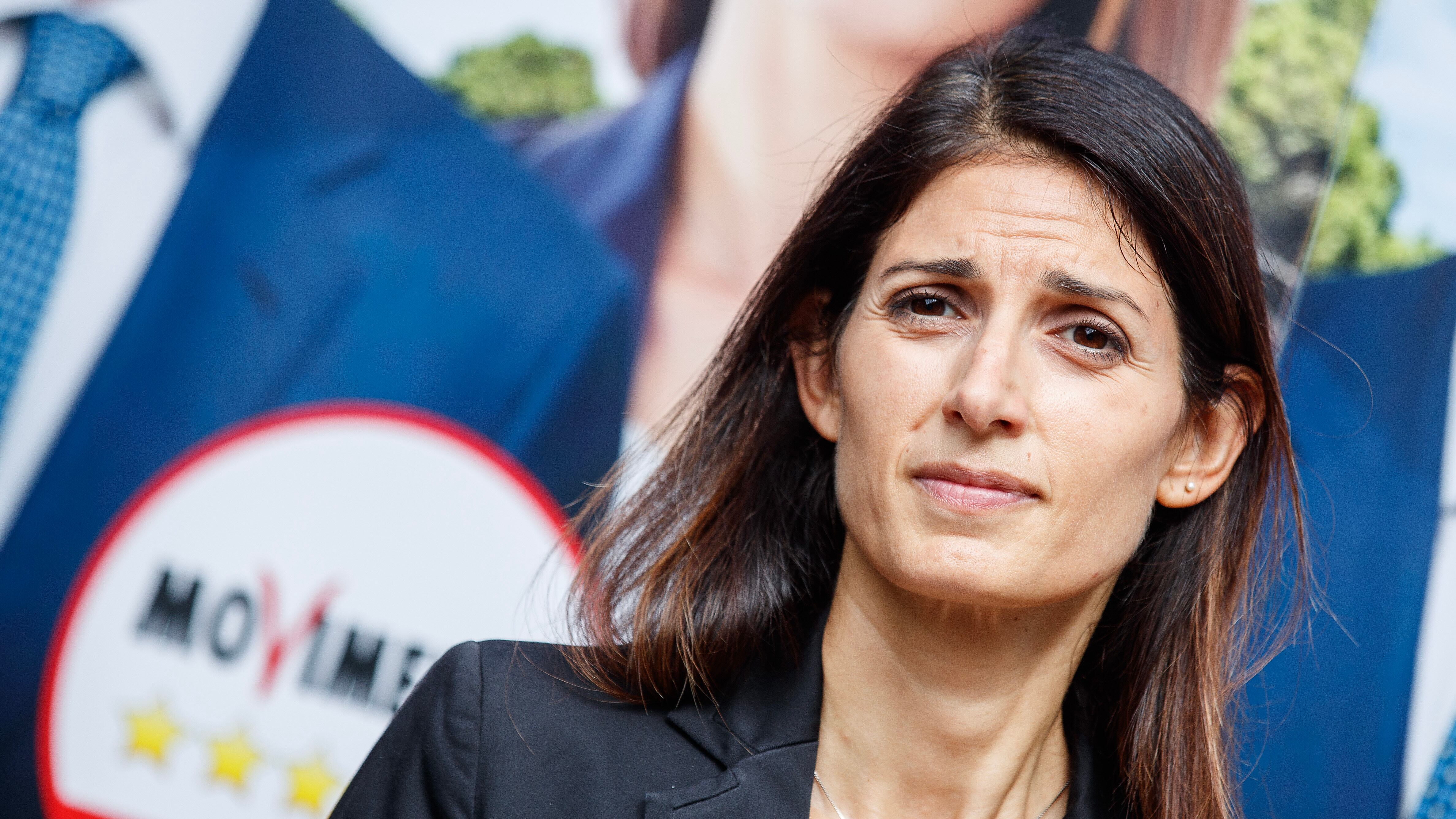 Il sindaco che querela ma non aggiusta le strade