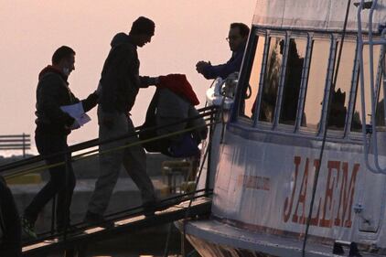 Grecia, le prime espulsioni di immigrati in Turchia 6