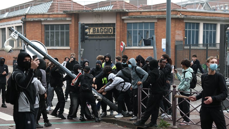 Francia, oltre 400 fermi per proteste studentesche: in gran parte sono minorenni