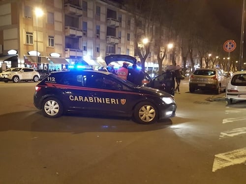 Ladri seriali in azione: rubavano televisori all'hotel