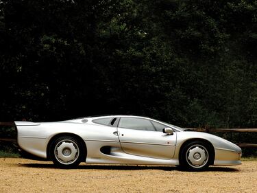 Jaguar XJ220, guarda la gallery 8