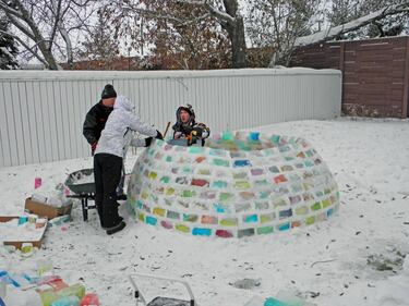 Un igloo fai da te: la creazione di Daniel Gray 10