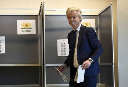 Il politico di estrema destra Geert Wilders al voto all'Aia 5