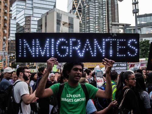 I vescovi Usa con i figli dei clandestini: "Decisione di Trump inaccettabile e riprovevole"
