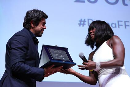  Pierfrancesco Favino  e il "Premio alla Carriera" a Viola Davis  8