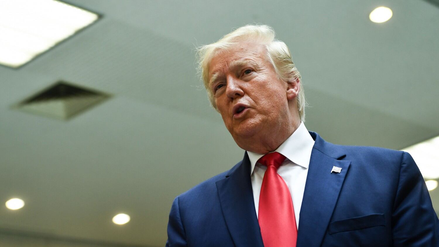 Ora Trump gela Londra: "Non tratteremo più con l'ambasciatore inglese"