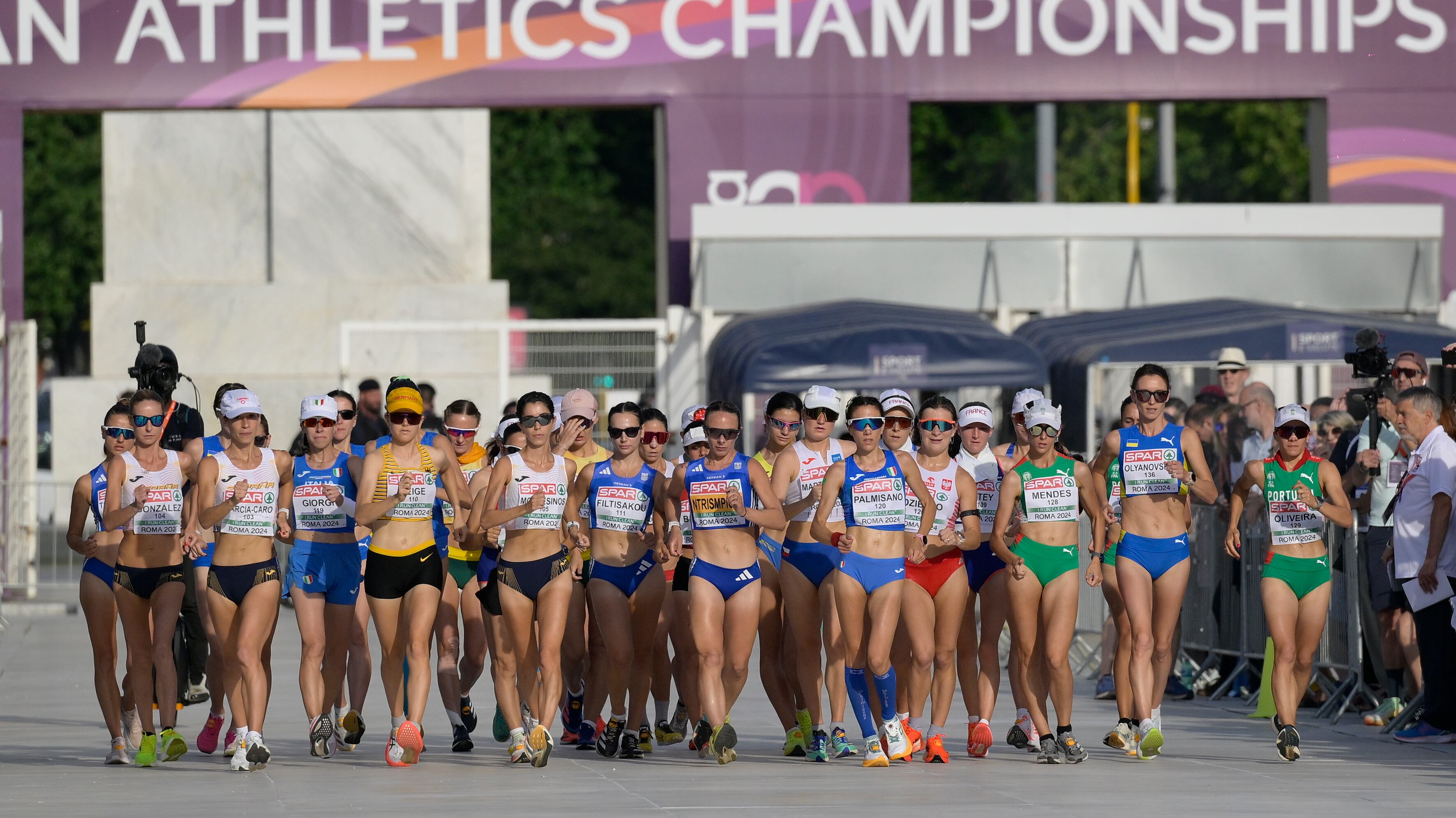 Test di genere obbligatori per proteggere l’atletica femminile: lo sport si ribella al woke