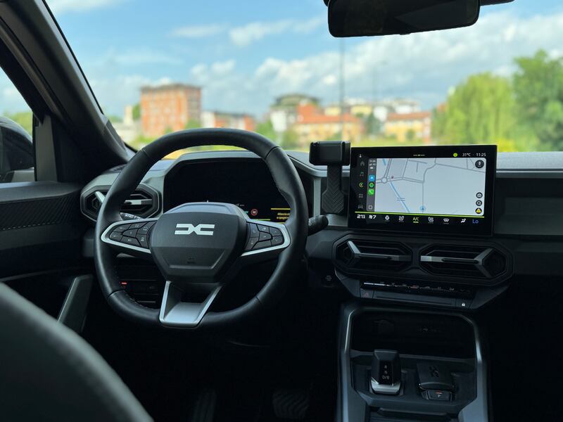 Dacia Bigster Hybrid: guarda la gallery del nuovo SUV ibrido full 14