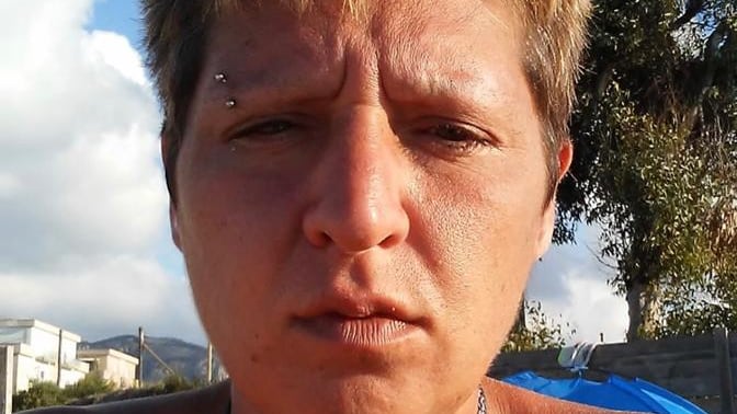 Scomparsa 30enne .Trovata seminuda nel fiume: omicidio