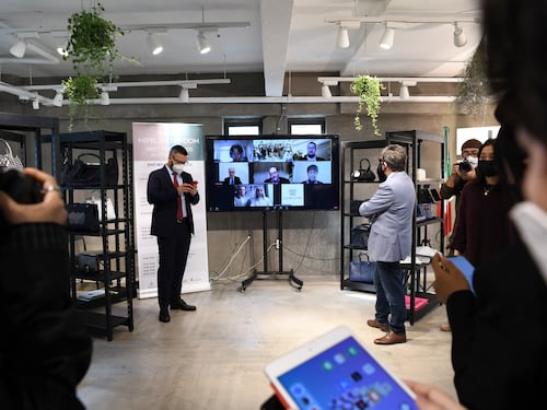 Pelletteria italiana a Seoul con il Silent Mipel Showroom