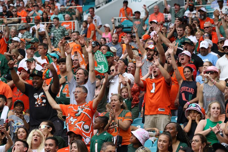 Hurricanes fans Miami NC 2022