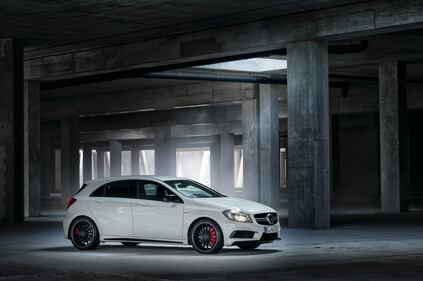 Mercedes A 45 AMG 11