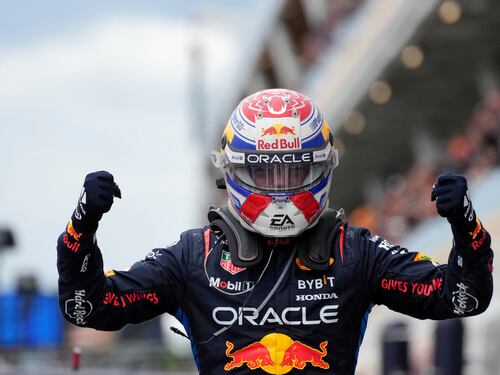 Verstappen torna a fare il Max nel giorno dello sprofondo rosso