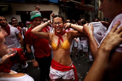 In migliaia a Pamplona per la corsa dei tori 11