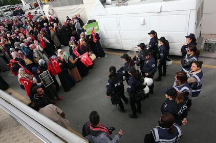 In Turchia si sfila per la libertà di stampa 22