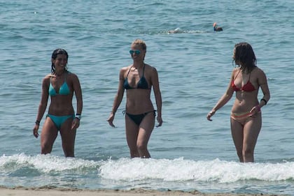 Michelle Hunziker e Aurora Ramazzotti, il lato B da urlo è ereditario 11