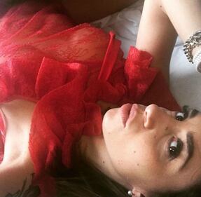 Malena, scollatura provocante sui social 5
