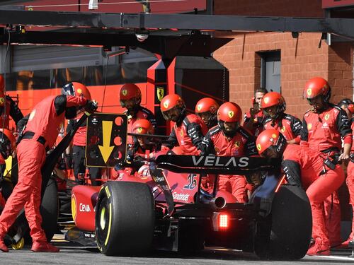 "Sento puzza di bruciato...". Cosa è successo a Leclerc in Belgio