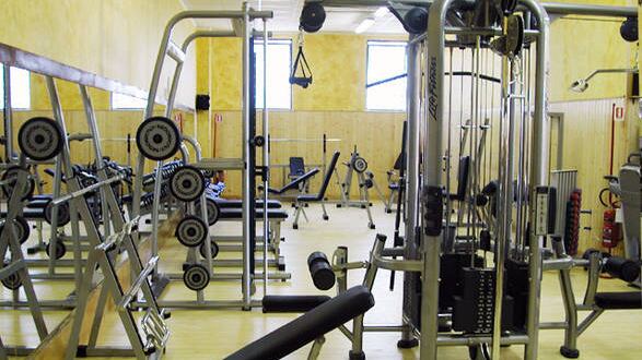 Fuga di massa dalle palestre. Va il fitness fai da te