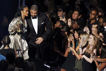 MTV VMA 2016: Drake e Rihanna, le immagini 17
