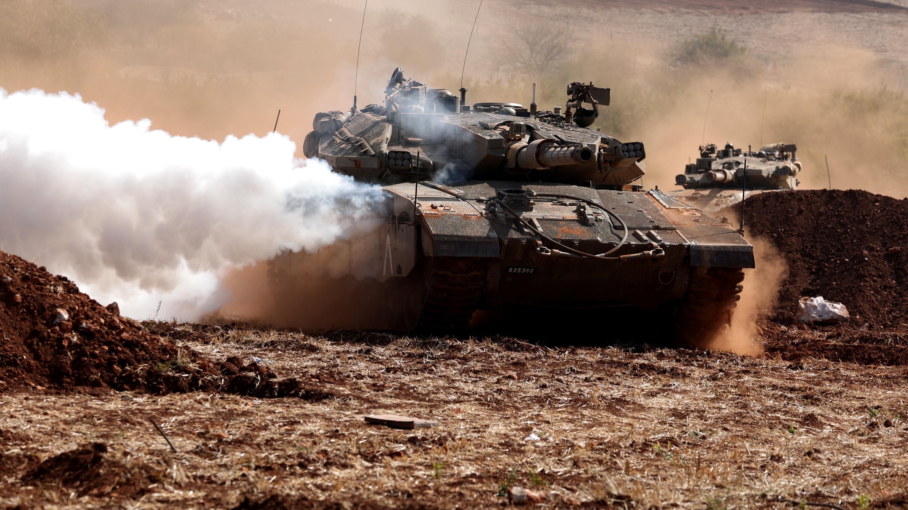 Le tre mosse di Israele su Gaza: bulldozer, caccia ai mujaheddin e avamposti provvisori