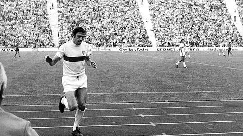 Haiti fantasma della Corea. Chinaglia saluta con un "vaffa"