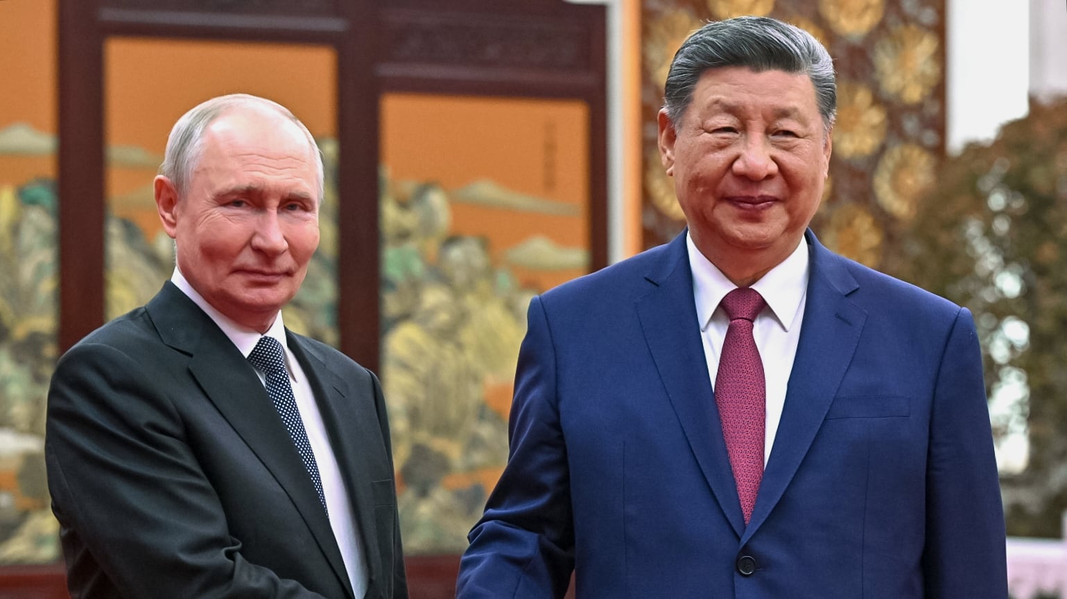 Russia e Cina, spunta l’addestramento segreto: così Pechino aiuterebbe i militari di Putin