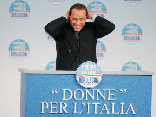 "Magistratura che usa la giustizia per fini politici...". Le parole di Silvio Berlusconi riecheggiano nel presente