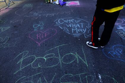 Usa, esplosioni alla maratona di Boston 11