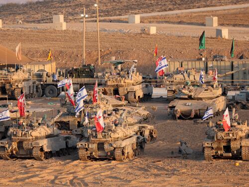 Hamas consegna le bare di due ostaggi a Israele