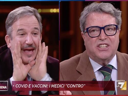 "Fai i test ai kiwi", "Nullafacente": scatta la rissa in studio
