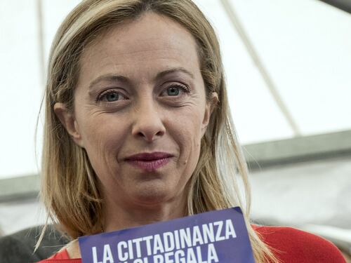Cittadinanza, raccolta di firme di Fdi contro ius culturae